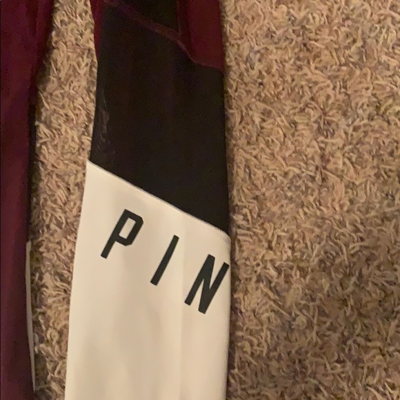 Victoria’s Secret pink ultimate leggings - Picture 2 of 4
